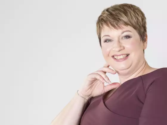 Sarah Newton,
Health & Wellness, Parenting
Expert at Határokon túli szülői nevelés